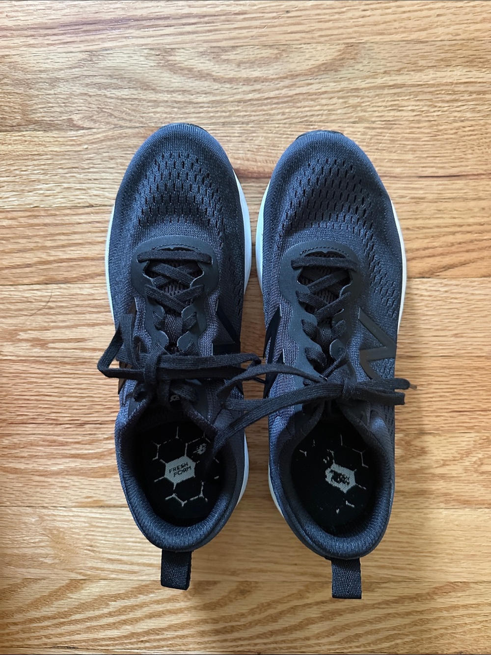New Balance Women's Black Athletic Running Sneakers. Size 9